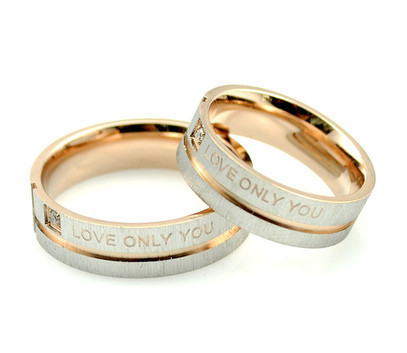 кольца с надписями, обручальные кольца с гравировкой, кольца для влюблённых 