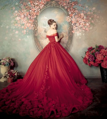 свадьба в бордовом цвете, платье невесты в бордовом цвете