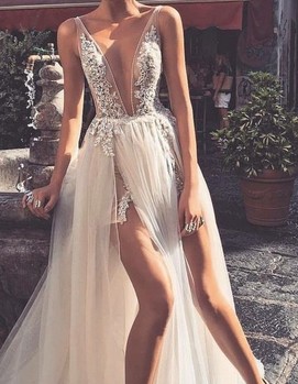 откровенное свадебное платье