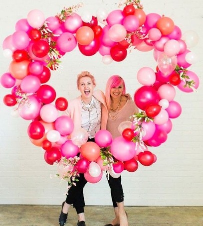 сердце из гелиевых шариков, розовые шарики, декор свадебный