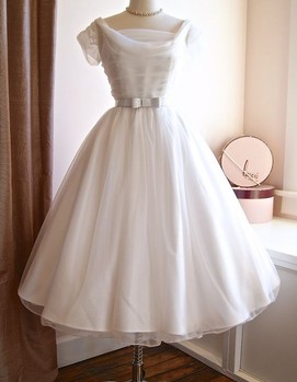 платье невесты в ретро стиле