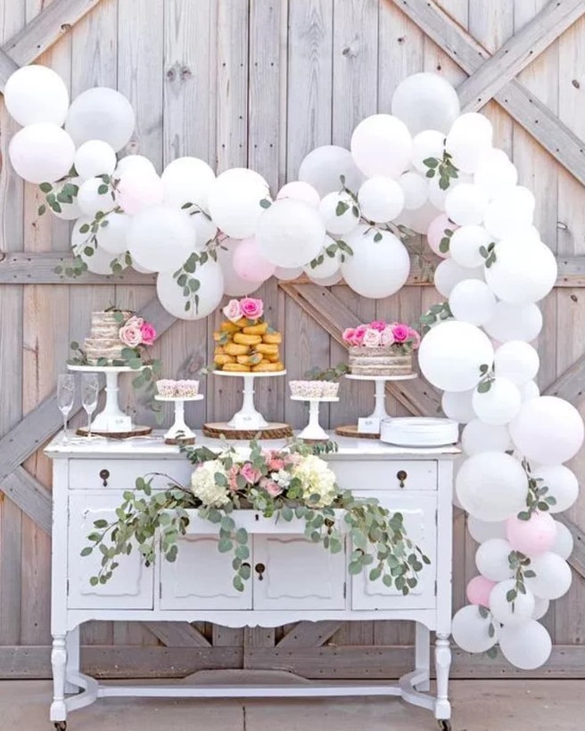 Оформление свадьбы воздушными шарами: недорогой и красивый способ украшения