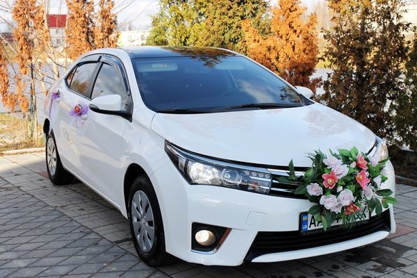 170 Toyota Corolla белая аренда на свадьбу 