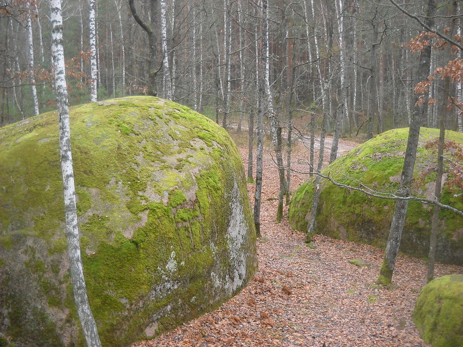 Каменное село