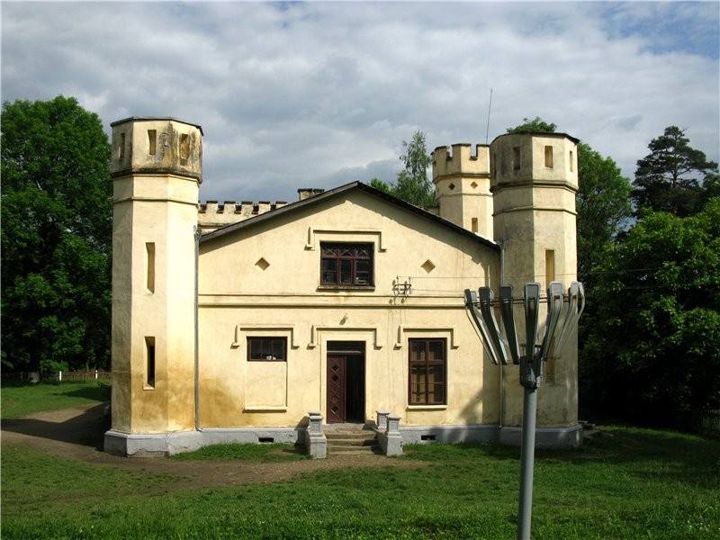Дворец Микули-Волчинских