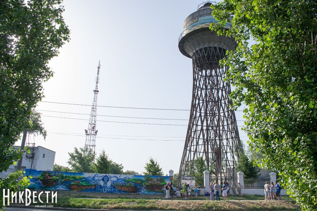 Башня Шухова и граффити