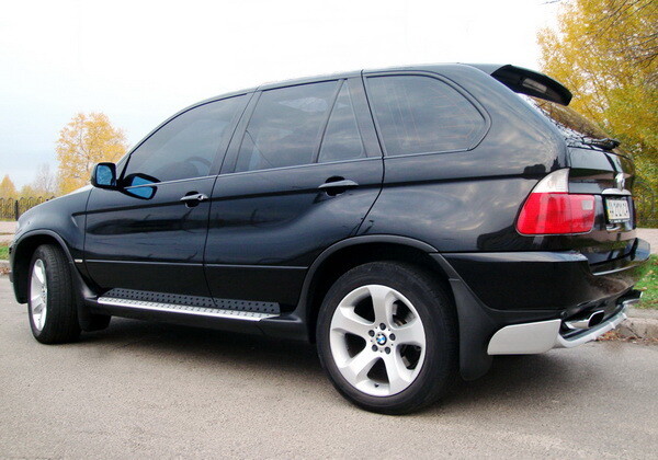 262 Внедорожник BMW X5 черный 