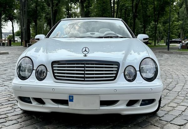 113 Mercedes 208 clk cabrio білий 