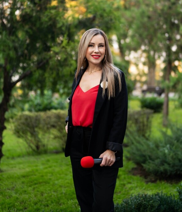 Юлия Стелар