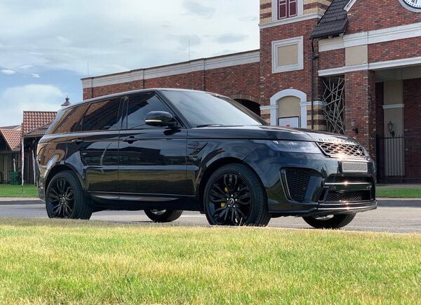 374 Range Rover Sport Style SVR черный в аренду  