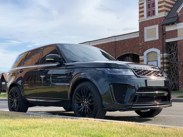 374 Range Rover Sport Style SVR черный в аренду  