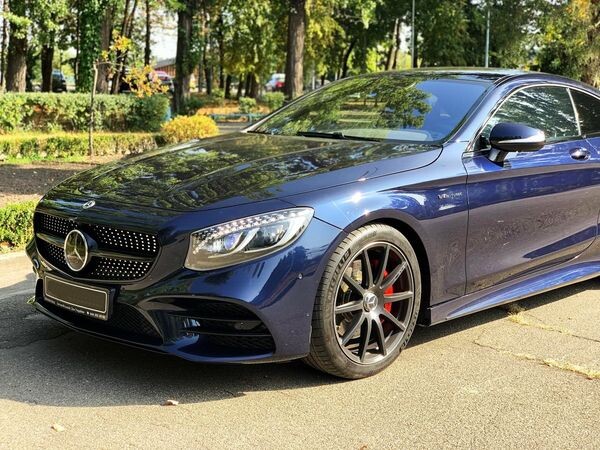393 Mercedes-Benz W217 S560 AMG Coupe  
