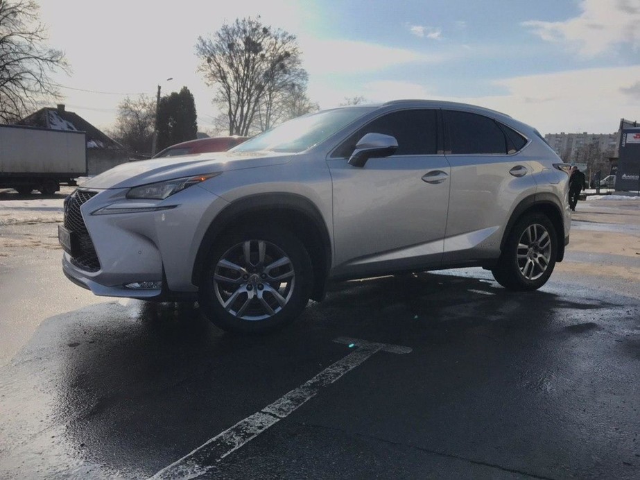 Lexus NX 