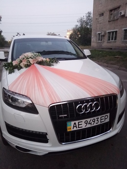 Ауди Q 7 