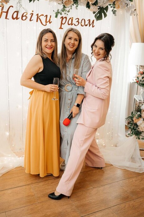 Олена  Храмцова