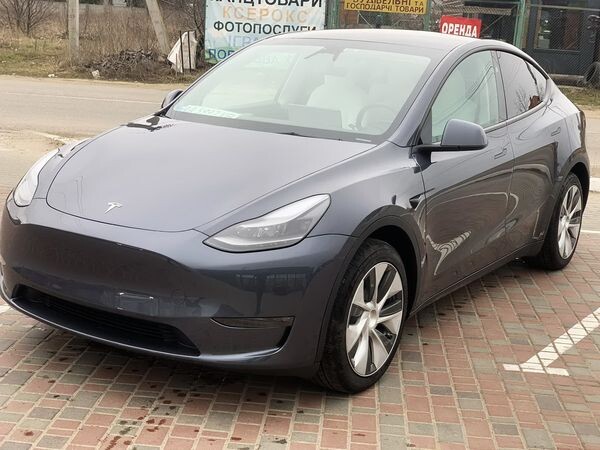 242 Авто на свадьбу Tesla Model Y серая кроссовер 