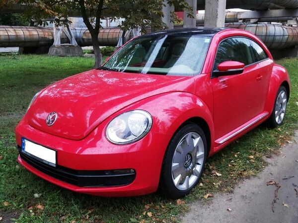 234 Volkswagen New Beetle красный аренда прокат 