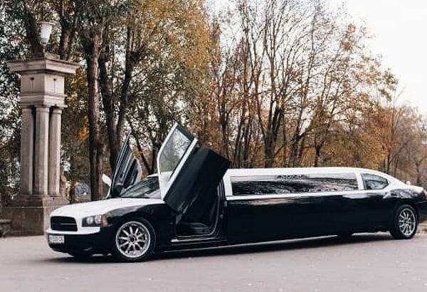 282 Аренда Dodge Charger Limo прокат  