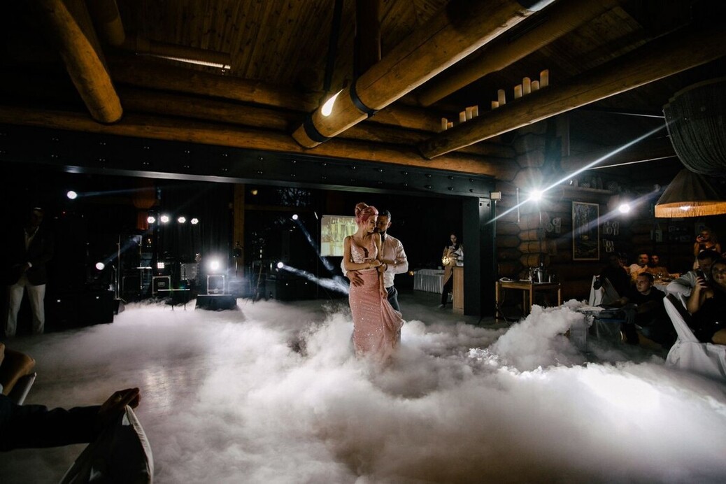 Низкий дым на первый танец в Харькове
