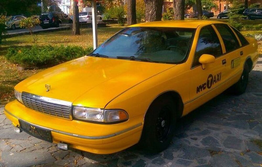 115 Chevrolet Caprice жовте таксі 
