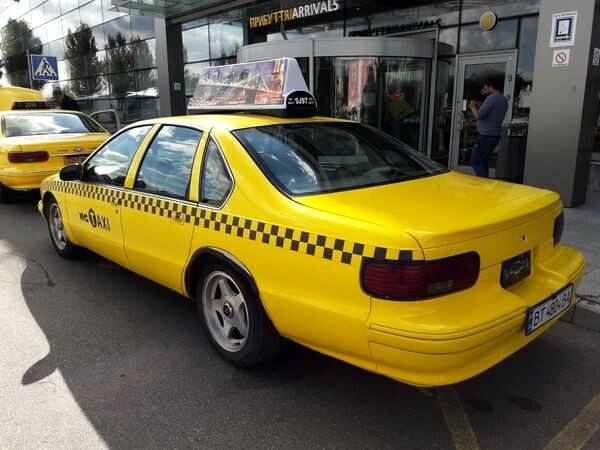 115 Chevrolet Caprice желтое такси 