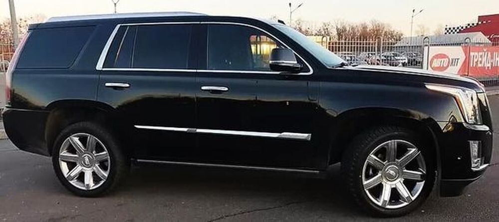 360 Cadillac Escalade черный new аренда Киев 