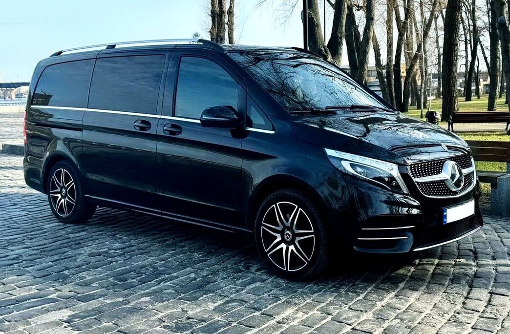 074 Аренда Mercedes Benz V Class микроавтобус 