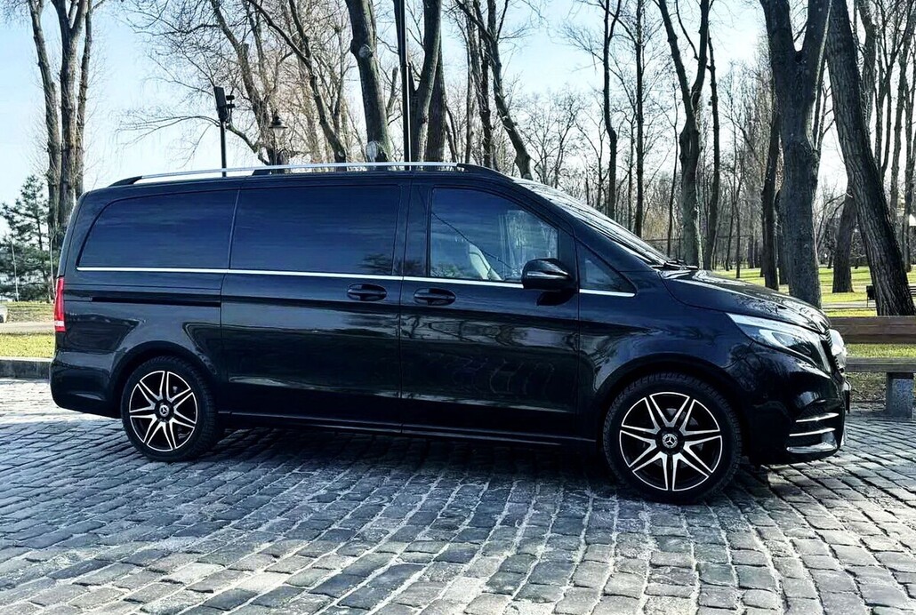 074 Аренда Mercedes Benz V Class микроавтобус 