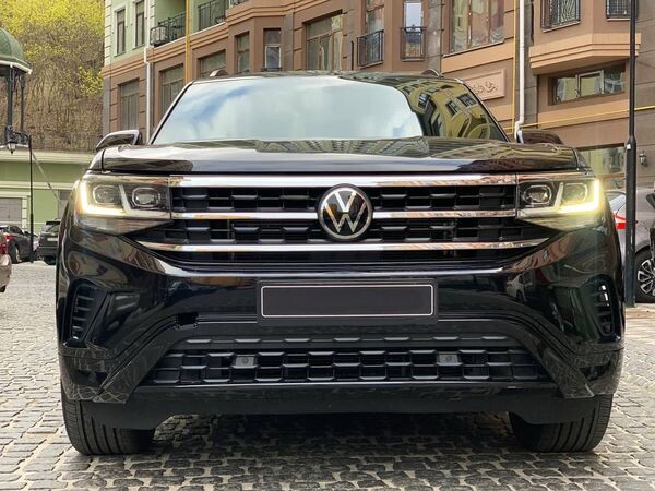 201 Volkswagen Atlas R-Line оренда позашляховика 