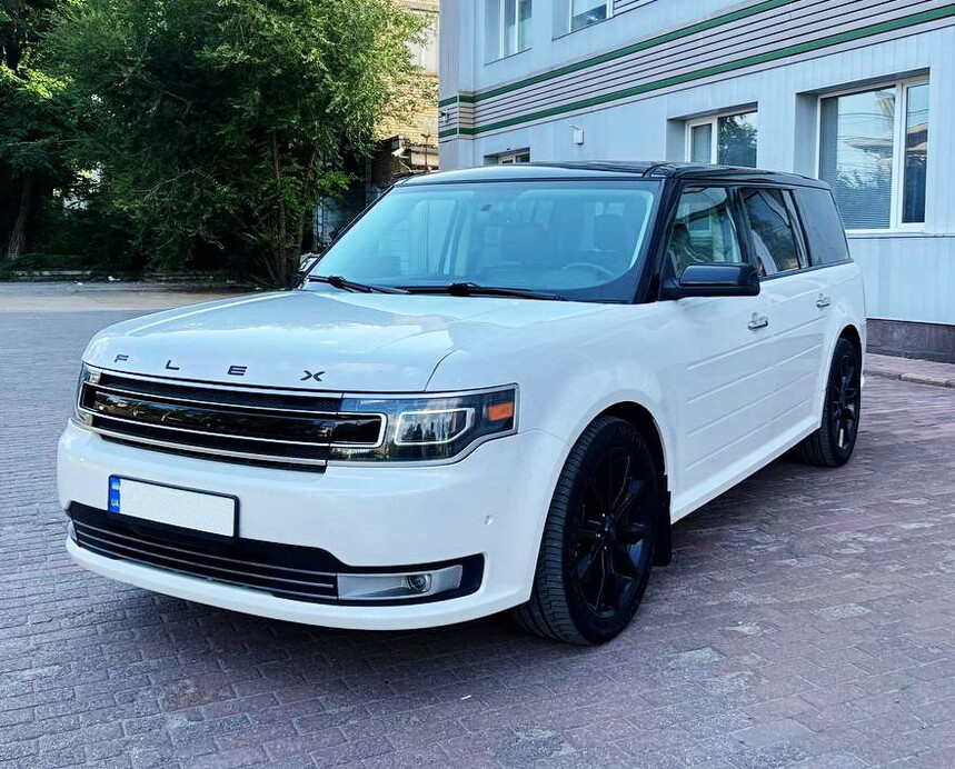 180 Внедорожник  Ford Flex белый на свадьбу 