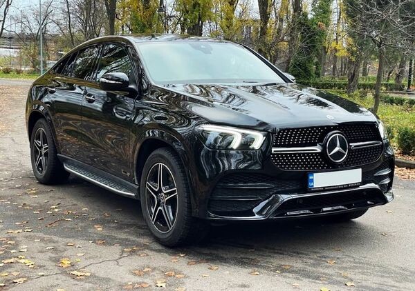 111 Mercedes Benz GLE 350D Coupe аренда на свадьбу 