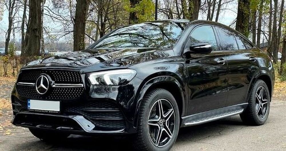 111 Mercedes Benz GLE 350D Coupe аренда на свадьбу 