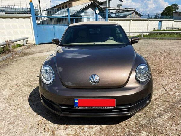 127 Кабриолет Volkswagen Beetle шоколадный 