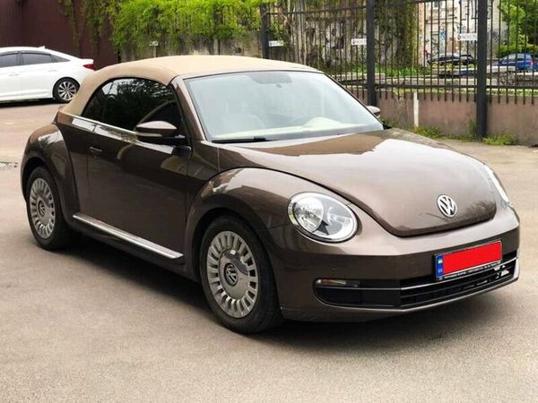 127 Кабриолет Volkswagen Beetle шоколадный 