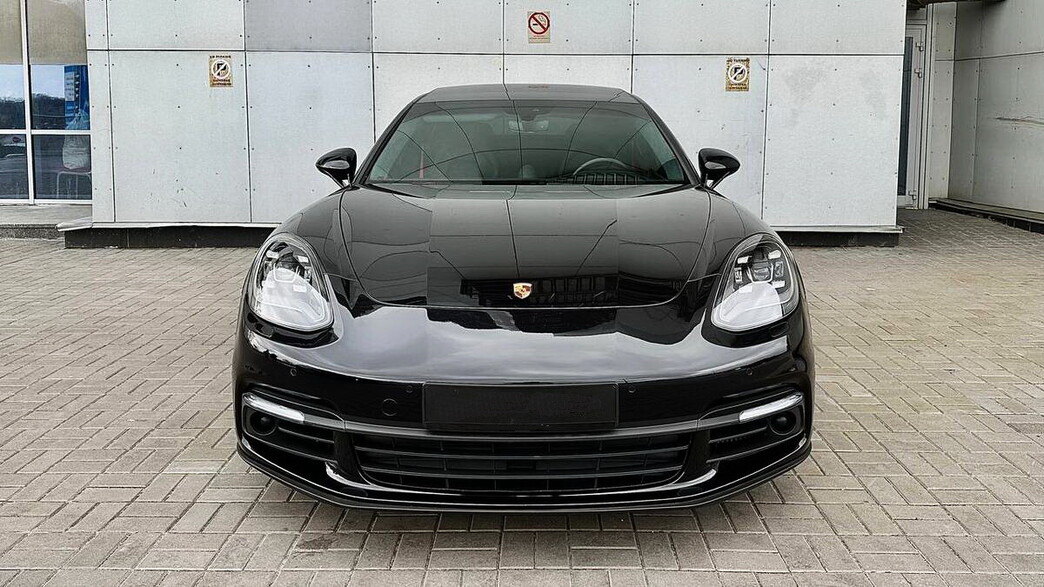 191 Прокат Porsche Panamera 4S E-Hybrit 