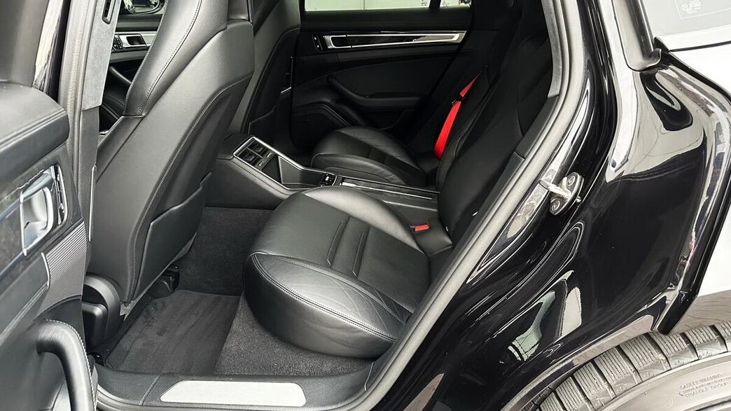 191 Прокат Porsche Panamera 4S E-Hybrit 