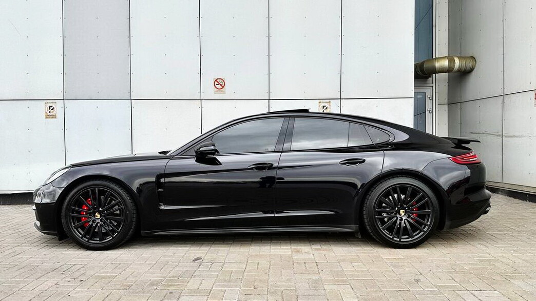 191 Прокат Porsche Panamera 4S E-Hybrit 