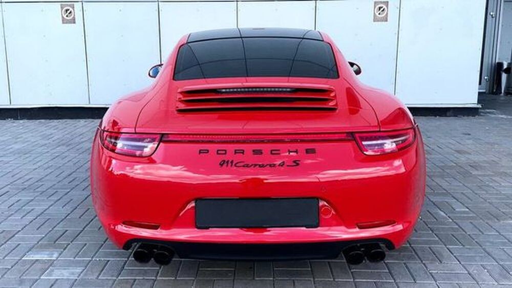 192 Porsche 911 Carrera 4S красный 