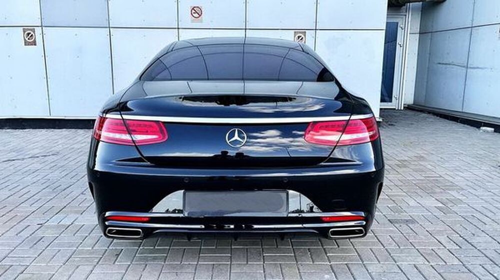 217 Спорткар Mercedes-Benz W217 S560 AMG Coupe  