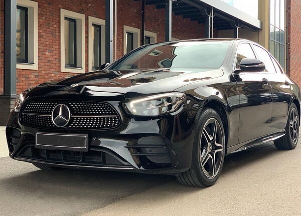 344 Mercedes Benz E-class EQ W213 чорний HIBRYD 