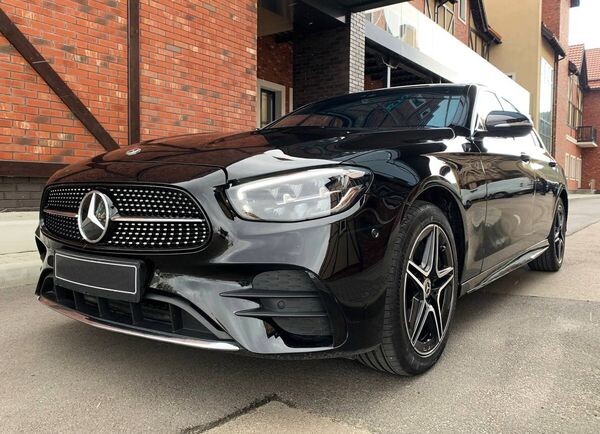 344 Mercedes Benz E-class EQ W213 чорний HIBRYD 