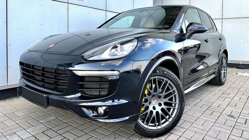 006 Внедорожник Porsche Cayenne черный 