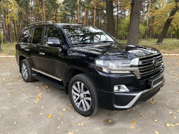 090 Внедорожник Toyota Land Cruiser 200 на свадьбу 