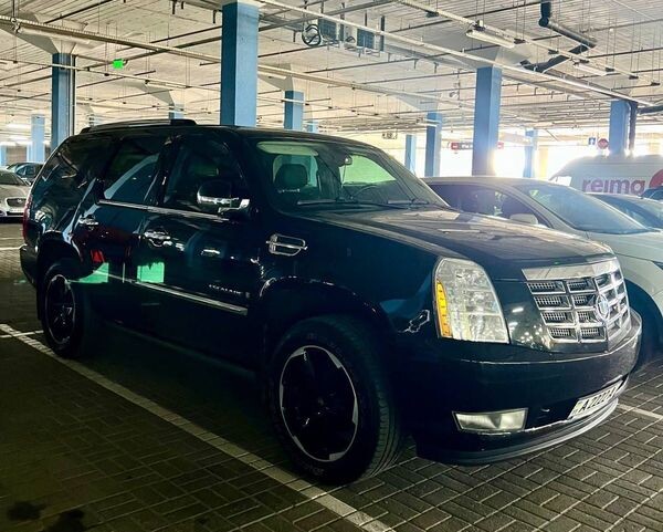 122 Внедорожник Cadillac Escalade заказать  