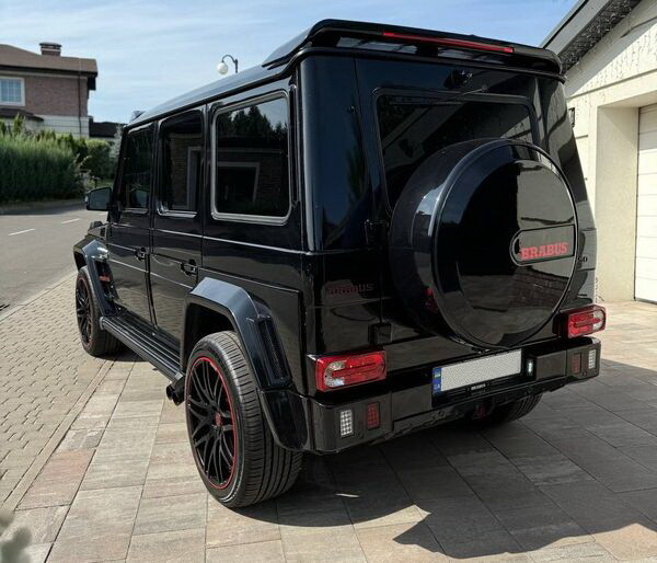 133 Внедорожник Mercedes Benz G63 Brabus оригинал 