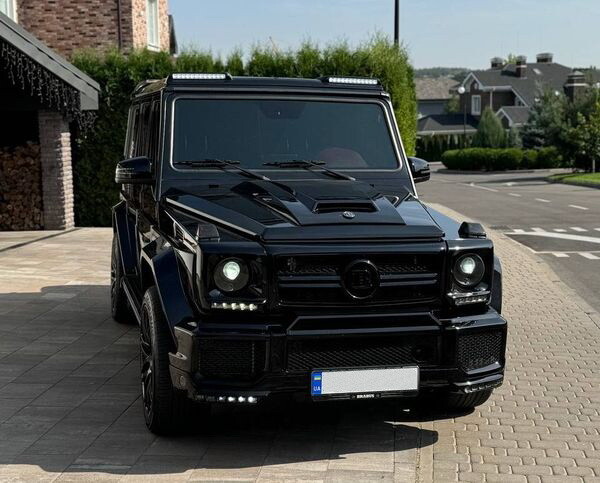 133 Внедорожник Mercedes Benz G63 Brabus оригинал 