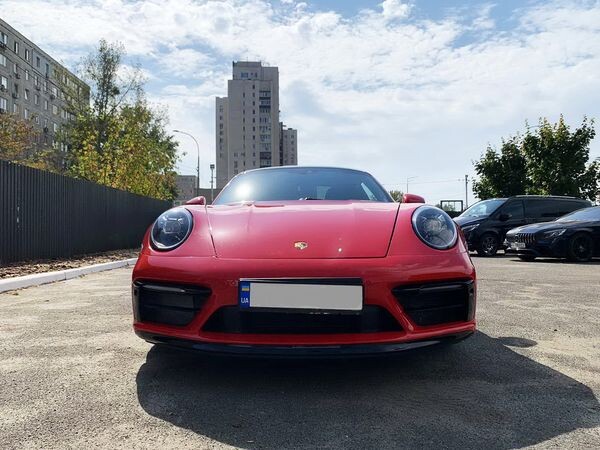 091 Арендовать Porsche 911 Carrera красный  