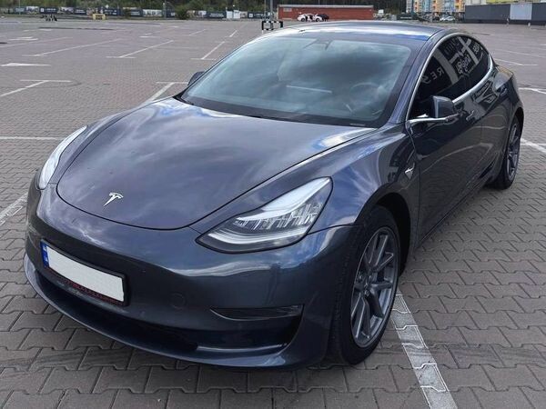 145 Электрокар Tesla Model 3 серая  