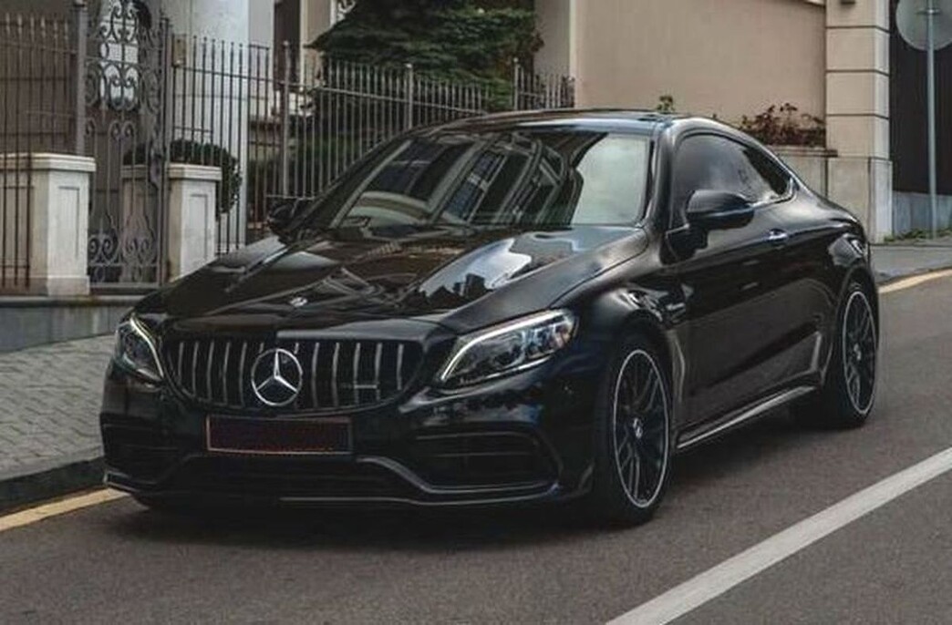 345 Аренда Mercedes Benz C 63 AMG Сoupe  