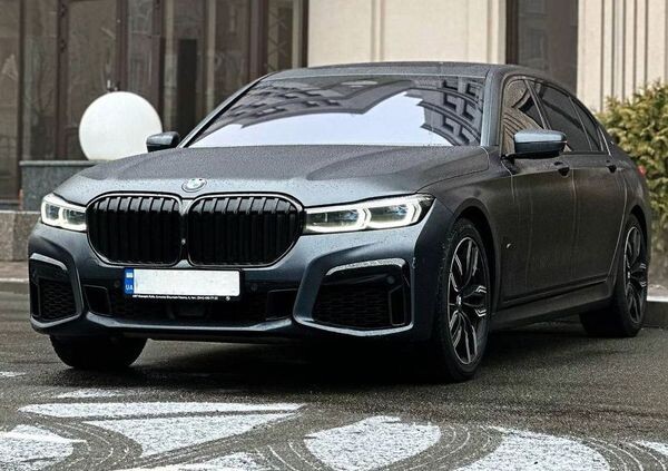 353 Прокат авто BMW M760 LI  